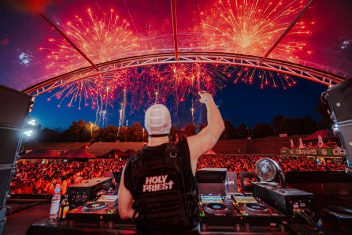 Best of Permanent Entertainment Events